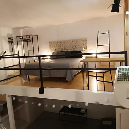 アパート Dimora Ateneo - Nel Centro Della Citta バーリ