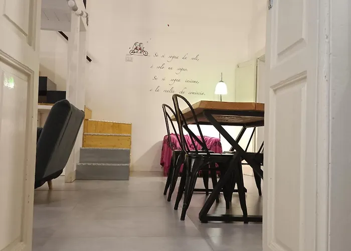 Dimora Ateneo - Nel Centro Della Citta בארי