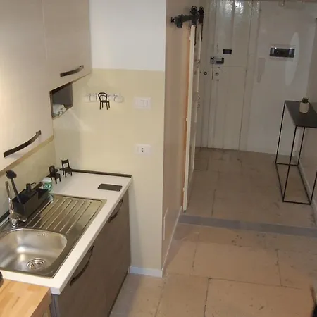 Dimora Ateneo - Nel Centro Della Citta شقة