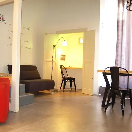 Dimora Ateneo - Nel Centro Della Citta * باري