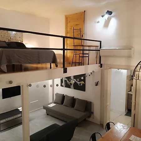 Dimora Ateneo - Nel Centro Della Citta * Bari