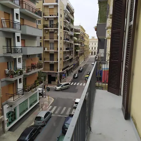 Dimora Ateneo - Nel Centro Della Citta شقة باري